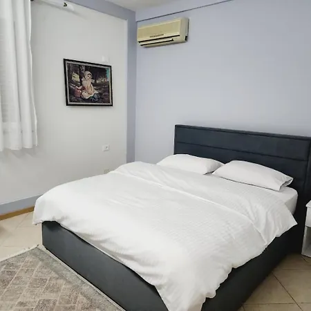 Xhorxhia &Room Apartment Tirana